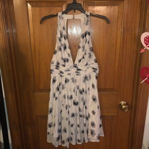 Black and White Plunge Mini Dress from Kimchi Blue Size 10